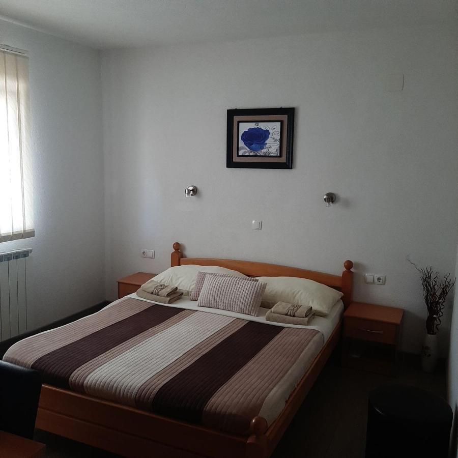 Rooms Marijanovic Plitvice Vrelo Korenicko Bagian luar foto