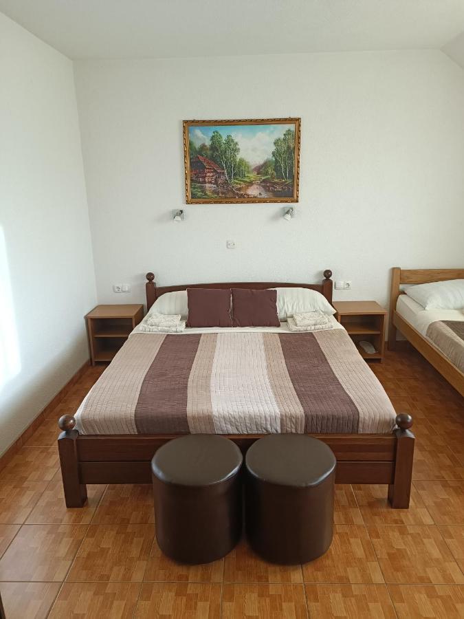 Rooms Marijanovic Plitvice Vrelo Korenicko Bagian luar foto